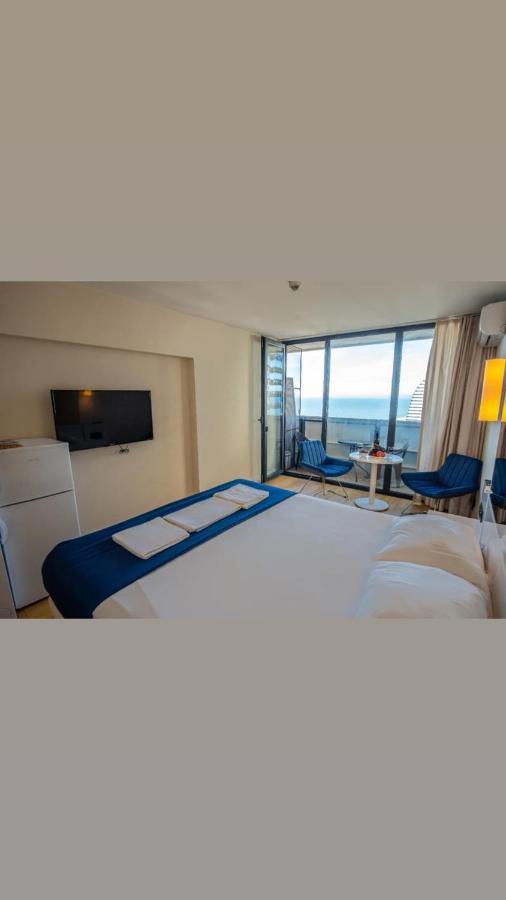 Orbi City Hub Apartments Батуми Екстериор снимка
