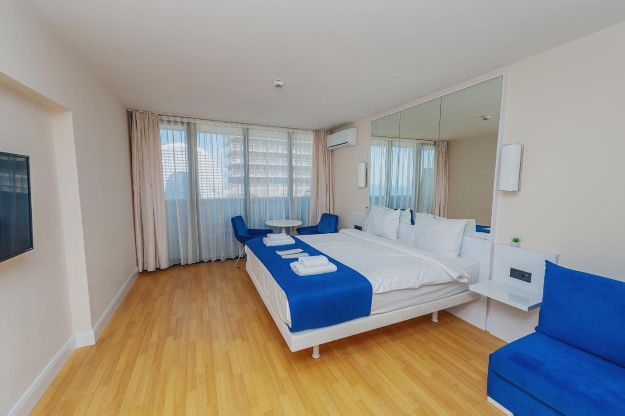 Orbi City Hub Apartments Батуми Екстериор снимка