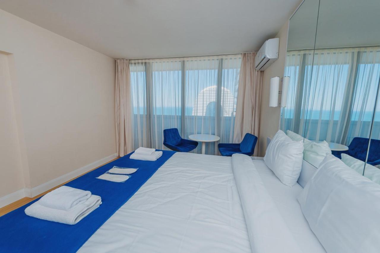 Orbi City Hub Apartments Батуми Екстериор снимка