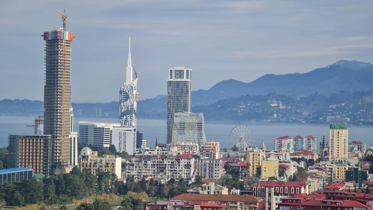 Orbi City Hub Apartments Батуми Екстериор снимка